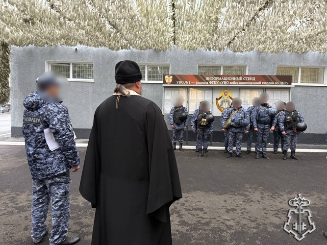 В подразделении вневедомственной охраны прошло торжественное освящение нового служебного транспорта.