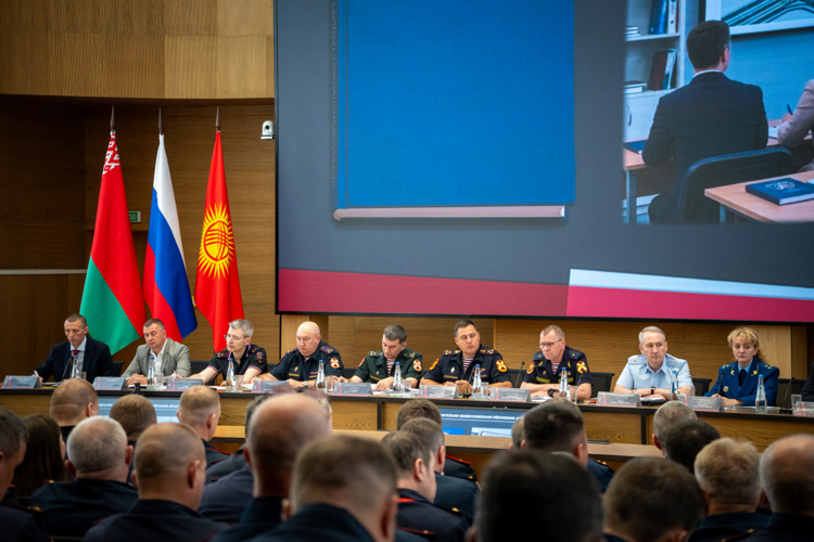 Начальник ФГКУ «УВО войск национальной гвардии по ЛНР» принял участие во Всероссийском совещании-семинаре в Нижнем Новгороде